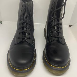 Dr Martens Classic Black Boot